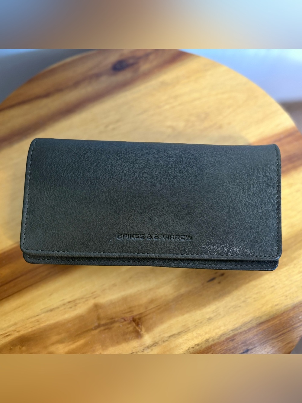 Spikes & Sparrow NWOT Leather Bifold Wallet Minimalist Quiet Luxury Dark Olive